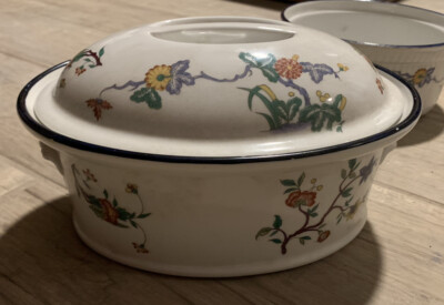 Gorham 10.5  Porcelaine de Paris oval covered casserole