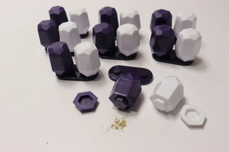 100 x лот Alessi синий и белый мини соли и перца шейкер набор с основание шестиугольник - Изображение 2 из 4