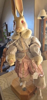 Wendy Brent Fidelio White Rabbit Vintage Music Box