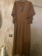 Beautiful Boo Hoo Maxi Dress