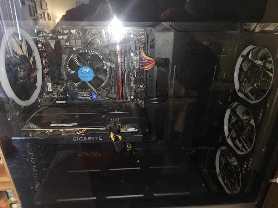 Configuración de PC para juegos Foto 2 de 4