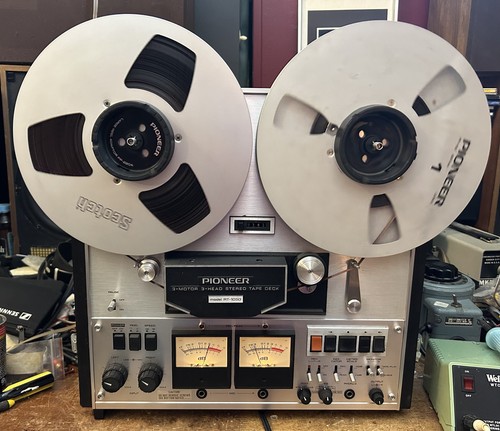 Classic Pioneer RT-1050 Reel to Reel  ½ Track 7 ½ and 15 IPS Semi Pro Deck Sweet