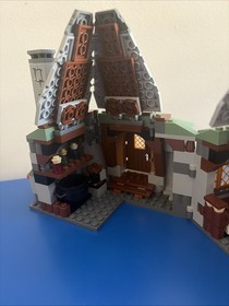 LEGO Harry Potter: Hagrid's Hut (4738).   All Minifigs And Manual Included