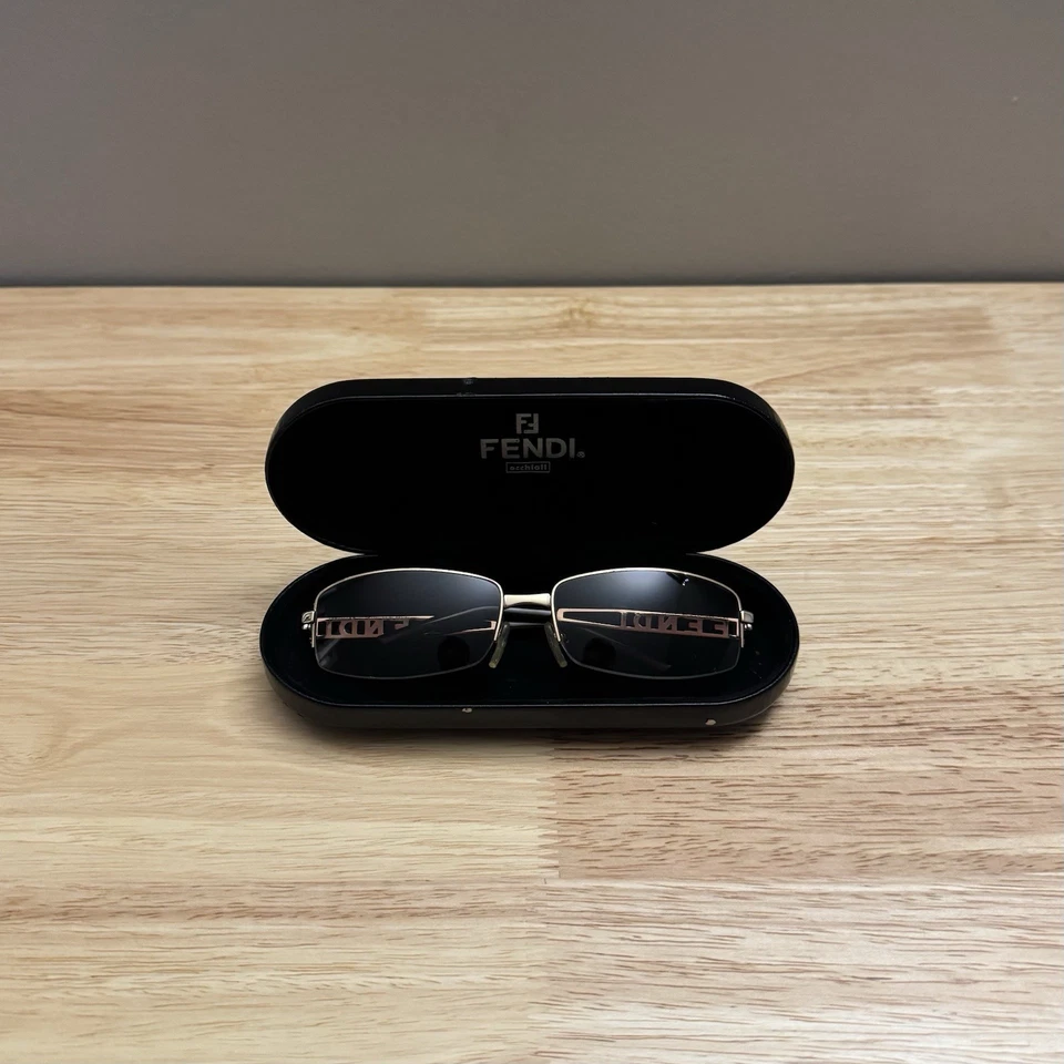 Vintage Fendi FS328 Gold Cutout Logo Sunglasses 58-16-120 Rectangular Italy - Image 2 of 4