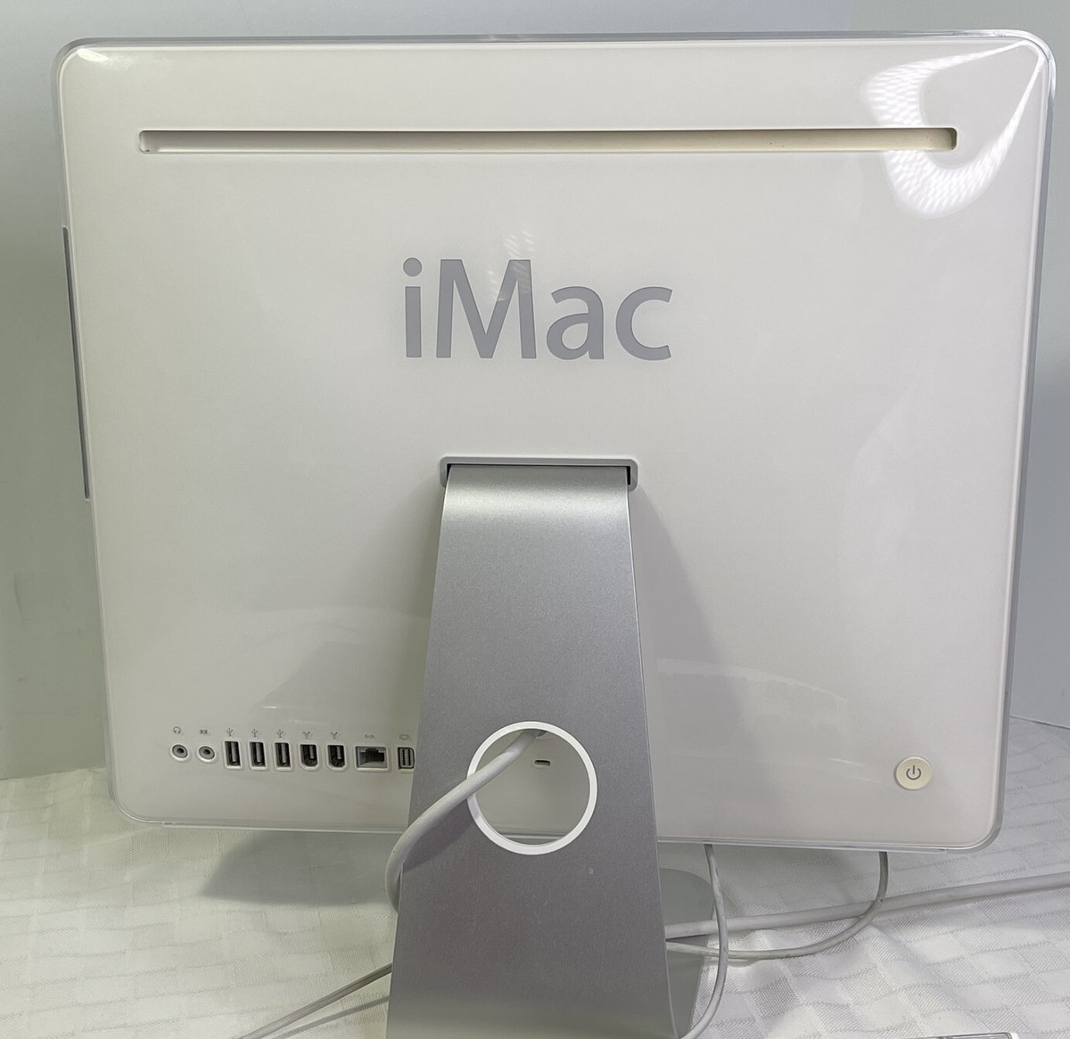 Apple iMac late 2006 20インチ メモリ2GB+おまけ有り 20″ iMac (Late 2006) - Low End MacLow End Mac
