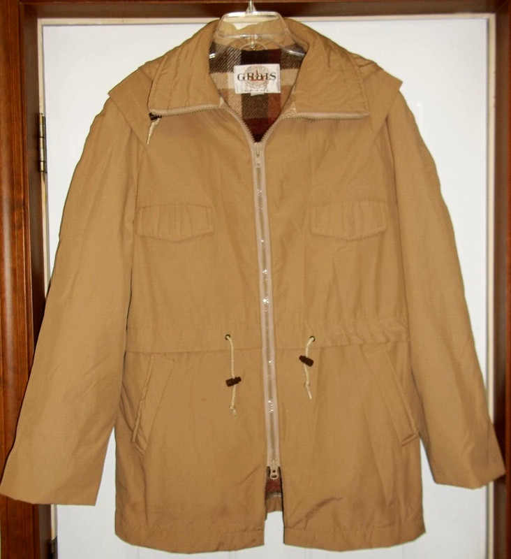 Vtg Tailored By GRAIS Mens Light Brown Coat Jacket Size 44 Reg Lined Made In USA
