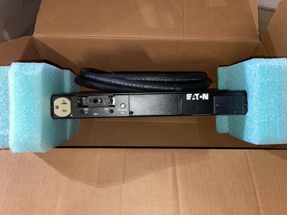 Eaton T982C2-N-SL-009 Power Distribution Unit Rack Mountable 2.88 KW - Image 2 of 3