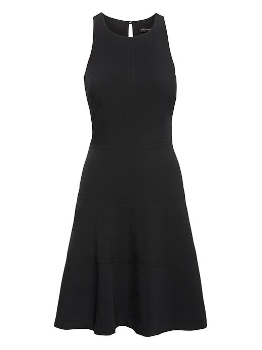 BANANA REPUBLIC, НОВАЯ ЗЕЛАНДИЯ, 119 ДОЛЛАРОВ США, ЧЕРНОЕ ЭЛАСТИЧНОЕ ОБЛЕГАЮЩЕЕ ПЛАТЬЕ RACERBACK И РАСКЛЕШЕННОЕ ПЛАТЬЕ-КЛЕШ 2   