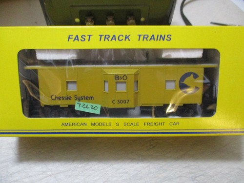 Ruedas/Kadees Amer Models 7701 Chessie caboose Hirail (26/07/20)  | Zustand: New