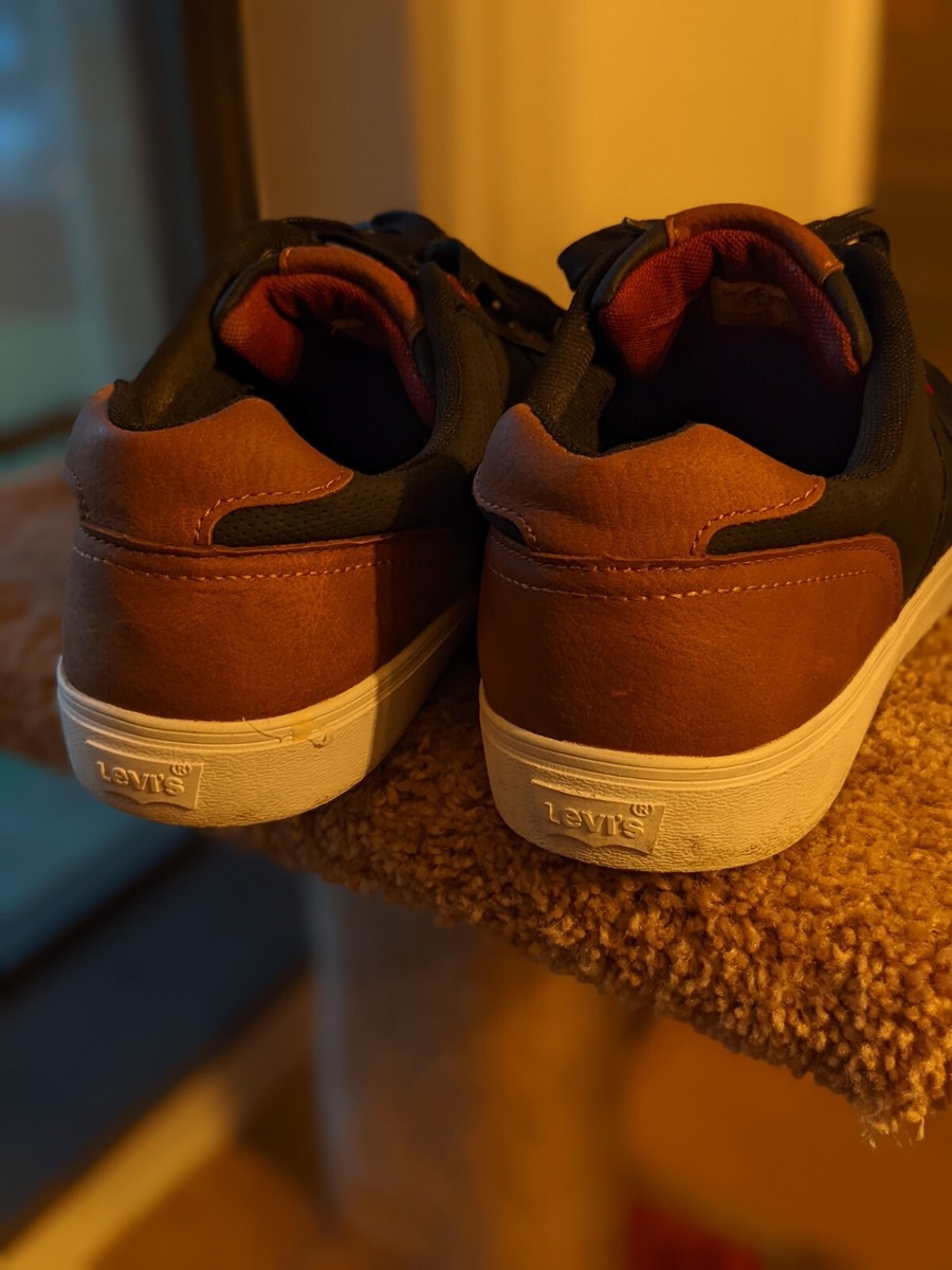 Levis Men's Lancer Sneakers Low Top Lace Up Perforated Black/Brown