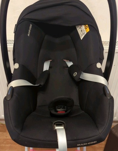 Asiento de coche y base para bebé Maxi-Cosi CabrioFix tamaño I negro - Imagen 13 de 18