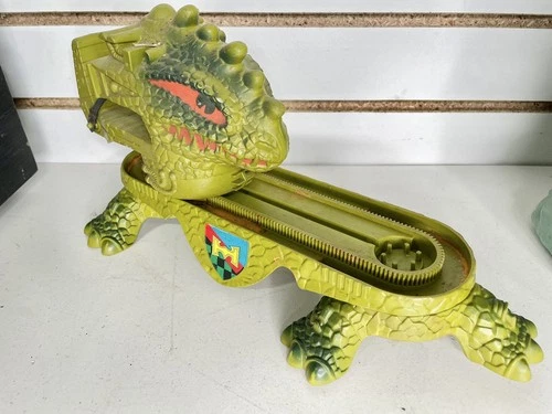 Vintage 1983 Masters of the Universe MOTU Vehicle Dragon Walker *Needs Work* NL