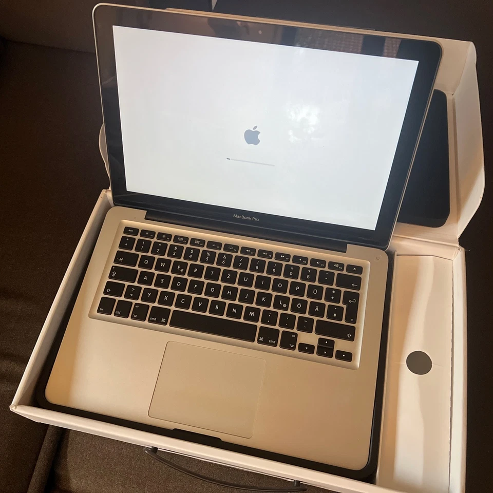 Apple MacBook Pro 13" 2012 · i5 · 8GB · 1TB, Foto 1 von 5