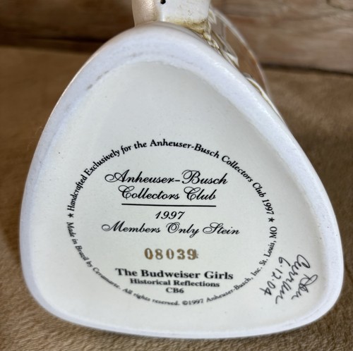 Anheuser Busch Collectors Club Stein-The Budweiser Girls-1997-Artist Signed-CB6 - Picture 9 of 10