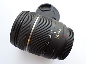 99% Mint Panasonic Lumix G Vario 14-42mm F/3.5-5.6 Lens #925