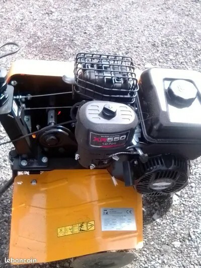 Motoculteur thermique thermique 4 pales et moteur puissant état quasi neuf