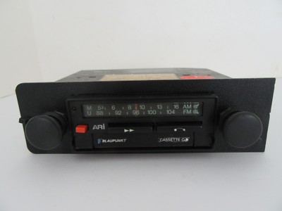 Porsche Mercedes BMW Blaupunkt Lubeck cd am fm radio with blue tooth neat item