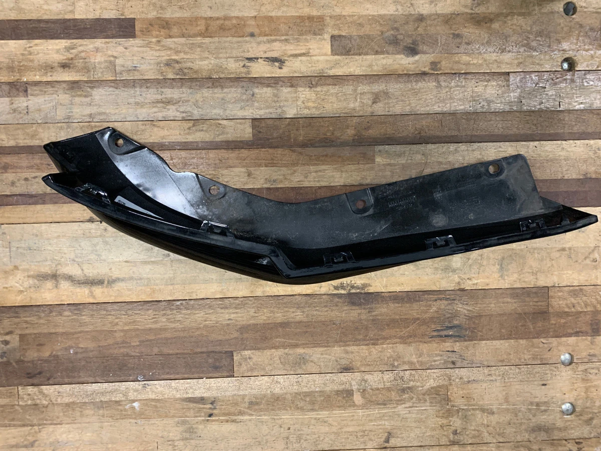2021-22 BMW M3 Rear Bumper Lower Lateral Cover Trim Righ,Black PN 