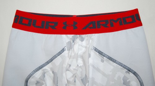 NWT Under armour Boys White/Gray Camo Heat Gear Spacer Slider Shorts sz S M - Picture 2 of 10