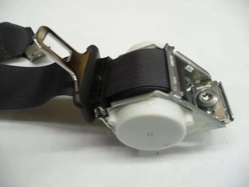 Chevrolet Impala 2006-2016, montaje de cinturón de seguridad trasero Monte Carlo 19178895 OEM A1 Foto 4 de 4