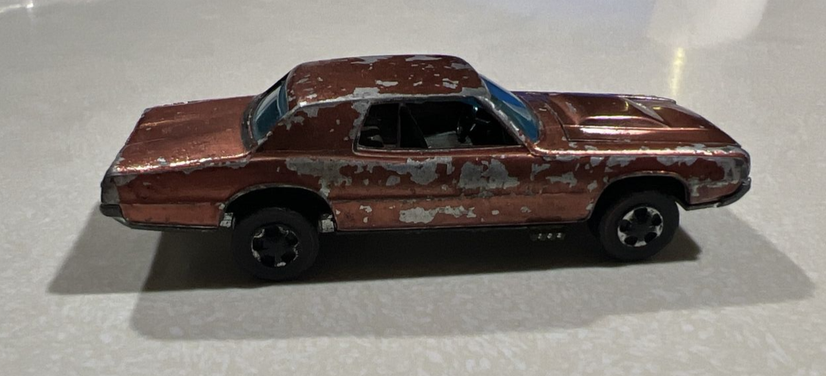 サトキング様Hot Wheels custom T-bird with Hot Wheels x Kenny