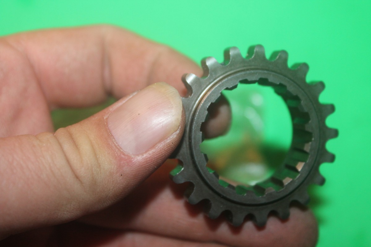 NOS part #12046-1067 Kawasaki ZL/ZX 900/1000 1984-1987