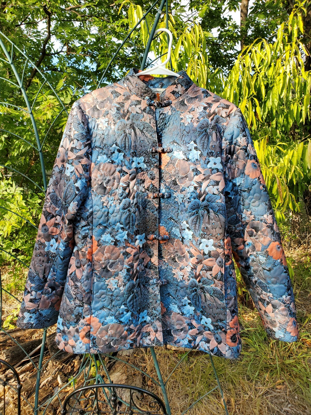 Vintage 70's Blue Floral Quilted Asian Jacket Cardig… Gem