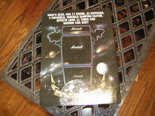JIMI HENDRIX MAGAZINE GUITAR WORLD 1992 VINTAGE COMPLETE - Picture 4 of 4