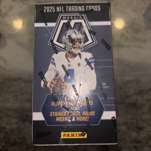 2025 Panini Mosaic Football Mega Box ( Reactive Yellow )  - 第 4/4 張圖片