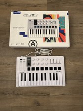 Arturia MiniLab 3 Keyboard Controller - White