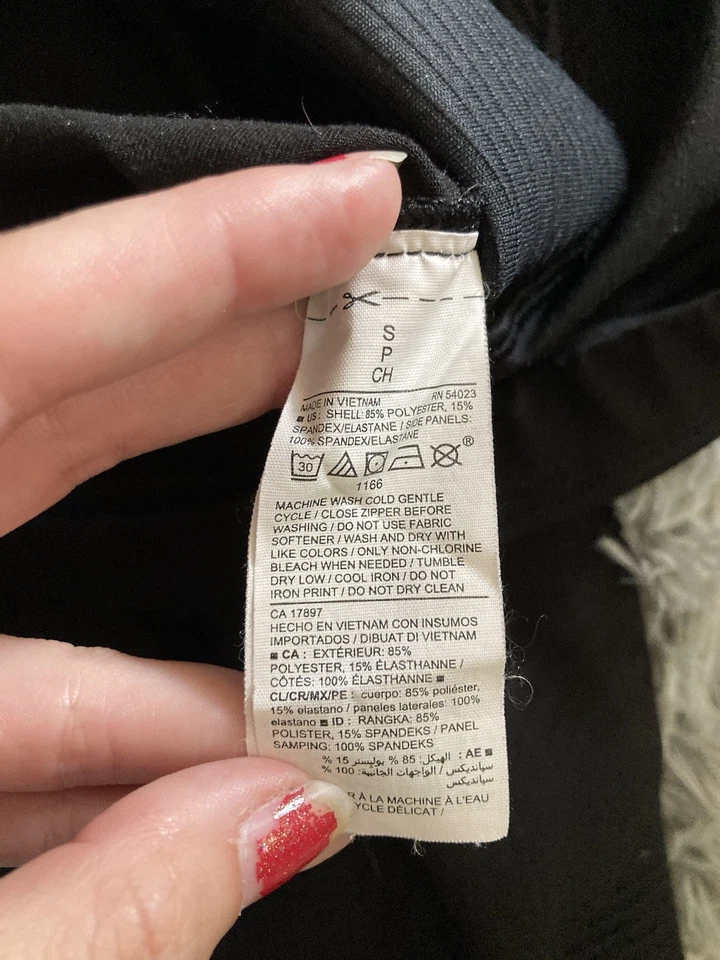 Old Navy Active Maternity Leggings Go-Dry Womens Small Black Elastic Waist - Image 4 of 4