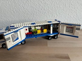 LEGO&reg; City Police Surveillance Truck / Set 60044 7235 7235 | Used
