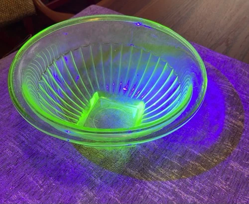 Vintage Green Uranium Depression Glass Mixing Bowl 7”
