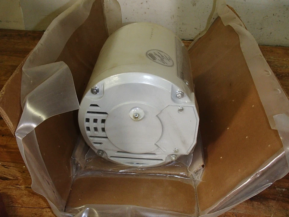 *NEW* 1/3 HP Lincoln Electric Motor #410 Signature Series Frame 56 230/460 - Image 2 of 4