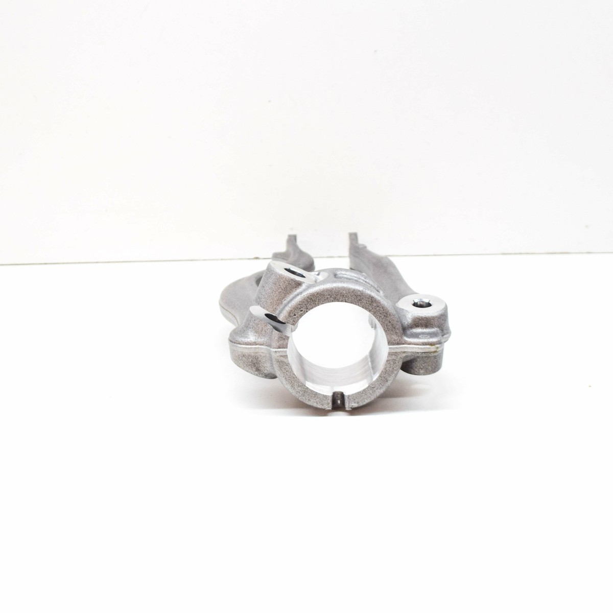PORSCHE MACAN MK2 Front Right Lower Shock Mount Fork 95B413038C 