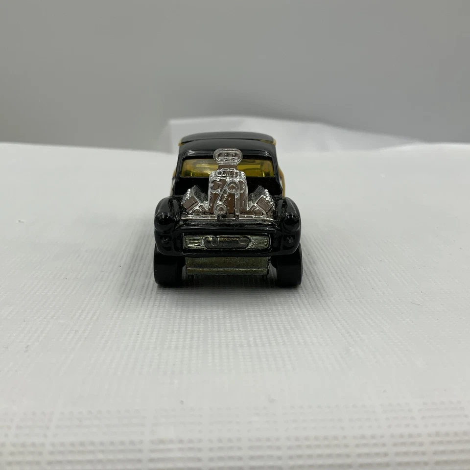 Vintage Hot Wheels 2001 First Editions Morris Wagon Black Die Cast - Image 2 of 4