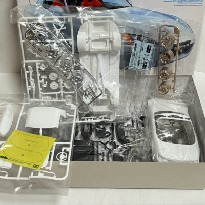 Tamiya 24245 1/24 Mô Hình Xe Oto Honda S2000 Type V Tamiya 24245 1/24 Mô Hình Xe Oto Honda S2000 Type V