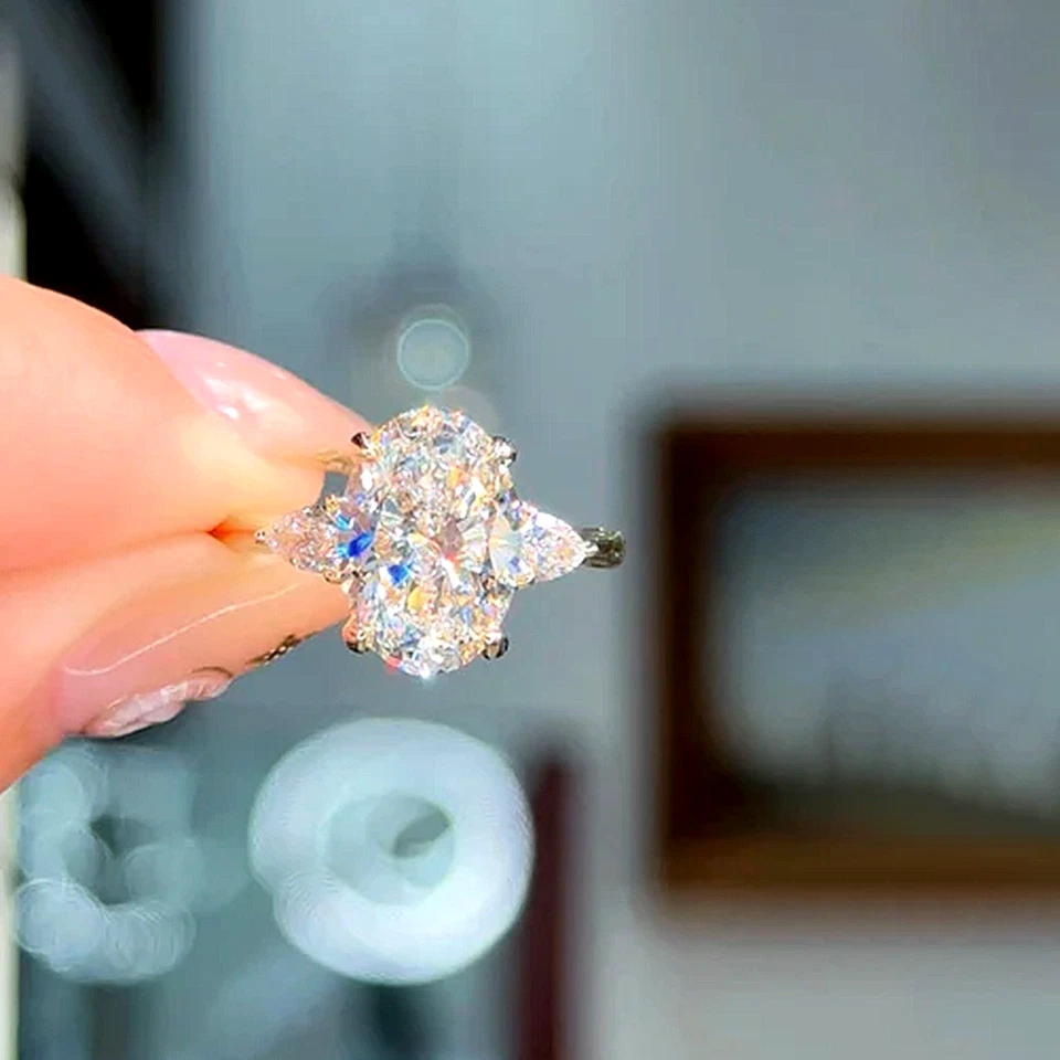 Anillo de boda de diamantes de oro amarillo de 14 quilates corte ovalado IGI 2,40 quilates tamaño 6 7 cultivado en laboratorio Foto 2 de 4