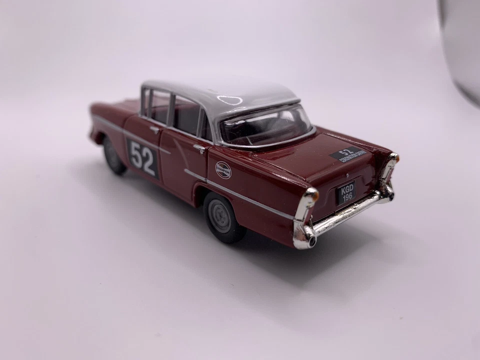 Vanguards Corgi 1:43 Vauxhall Victor F Series MkI Safari Rally VA38003 - Image 4 of 4