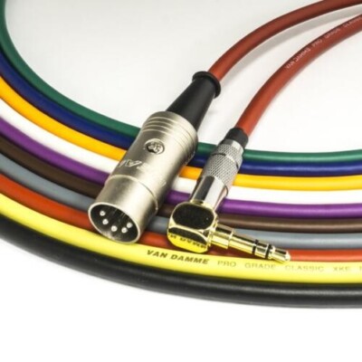 Novation Launchkey Mini MIDI over Mini Jack Cable. Angled 3.5mm AUX to DIN Lead