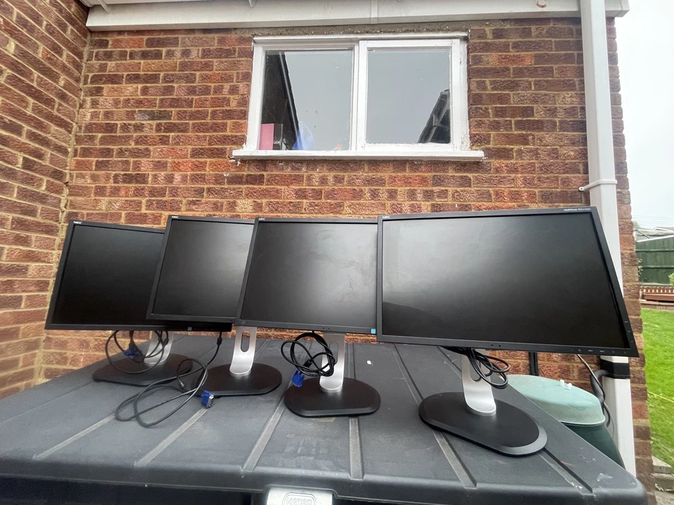Whole lot of 4 monitors NEC MultiSync 22" Computer Monitor EA223WM - Image 2 of 4
