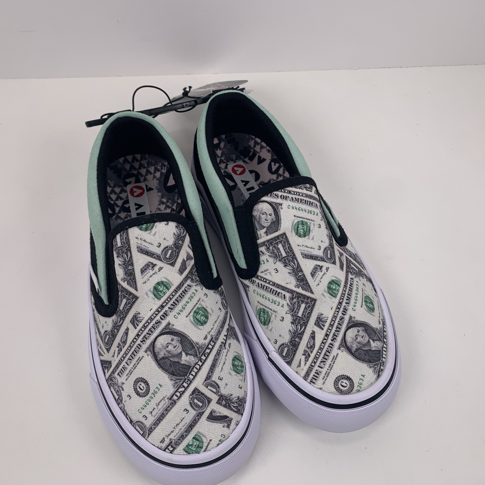 Dollar Bill Youth 1 Nwt