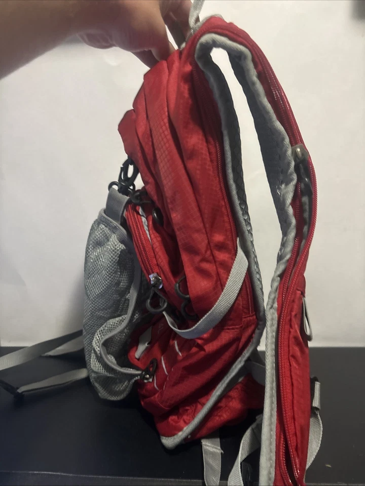 Mochila Senderismo 14L Alta Sierra Diseño Flujo de Aire Luz Tiene Vejiga Roja Marilla Foto 2 de 4
