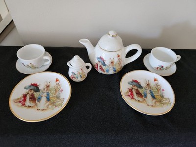 Reutter Porzellan Germany Peter Rabbit Miniature Tea Set   Beatrix Potter