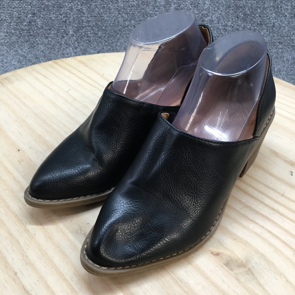 Botas Cynthia Rowley para mujer 7 M Eddie negras imitación cuero tobillo punta puntiaguda Foto 3 de 4