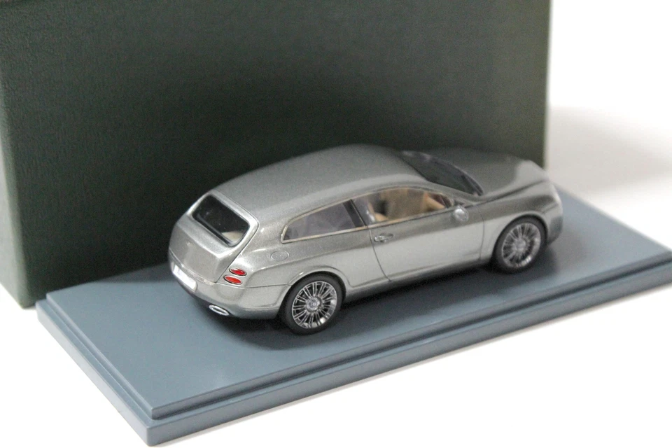 1:43 NEO Bentley Continental Flying Star Di Touring 2010 Grigio Metallizzato - Immagine 2 di 3