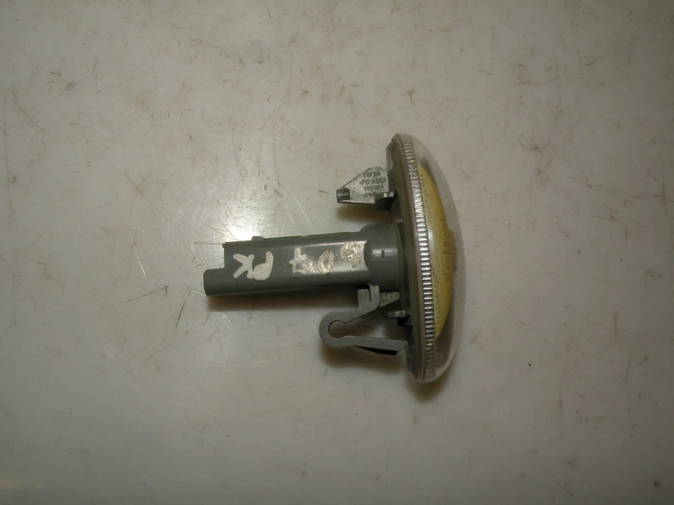 PEUGEOT 607 2005 FRONT LEFT RIGHT INDICATOR BLINKER TURN SIGNAL LIGHT OEM - Imagem 3 de 4