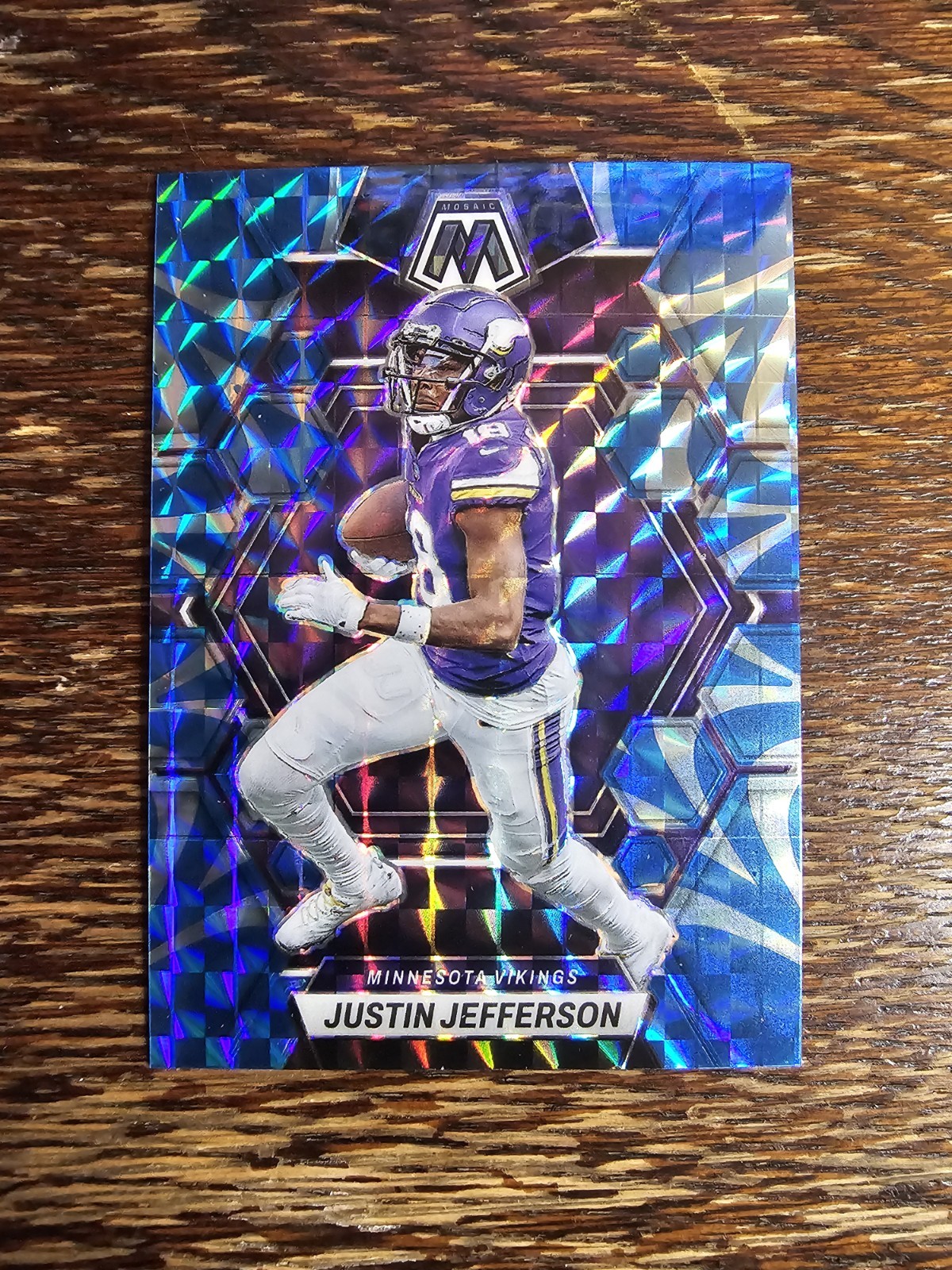 2023 Panini Mosaic Justin Jefferson Reactive Blue Prizm #152 Vikings