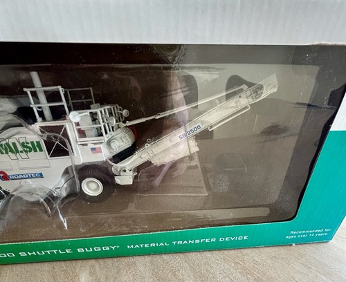 First Gear #59-3267 Walsh Construction Roadtec SB-2500 Shuttle Buggy Diecast New - Picture 4 of 15
