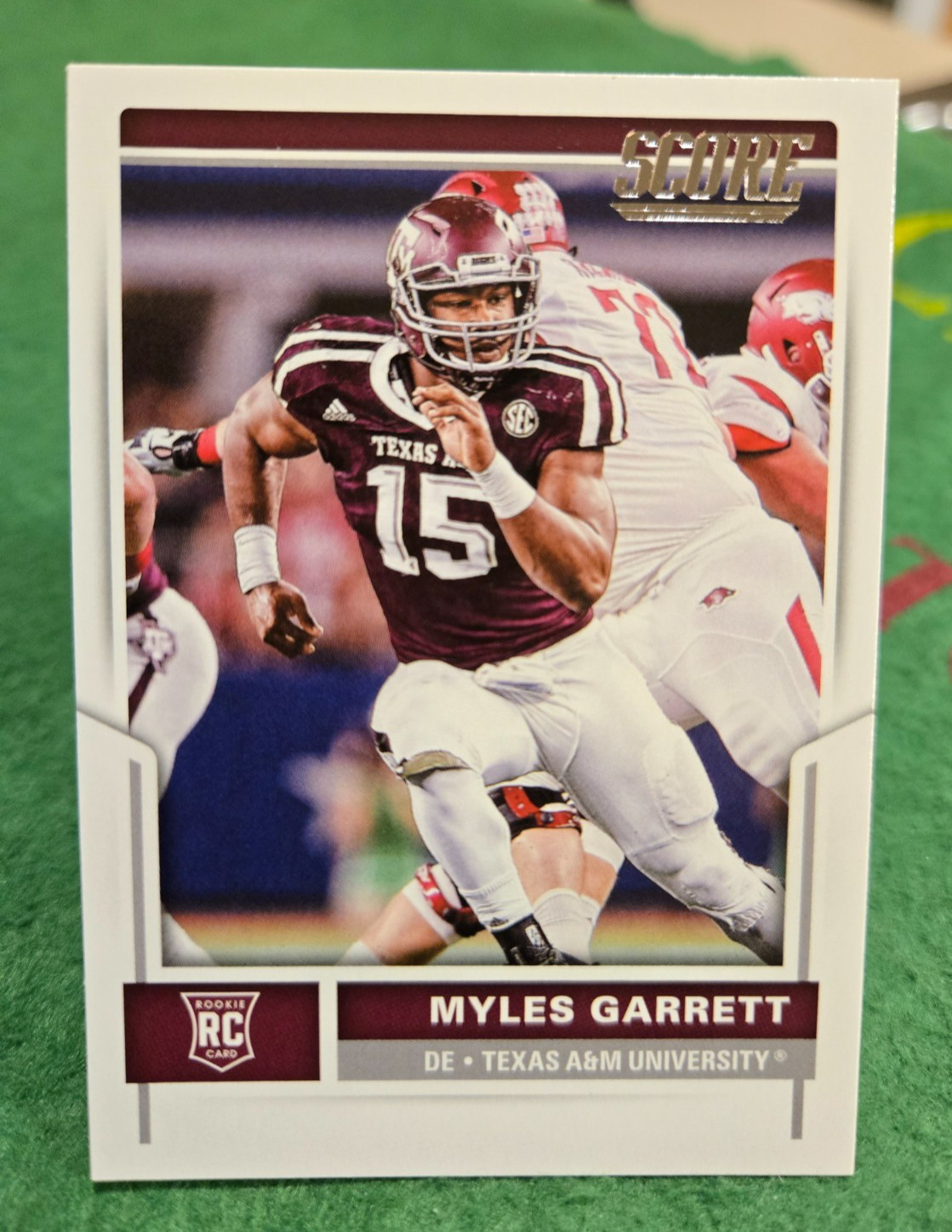 2017 Panini Score Football - Rookies Myles Garrett Card #337 (RC)